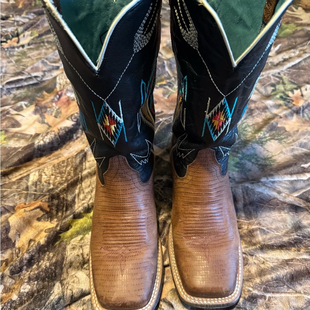 Ariat Chimayo Square Toes